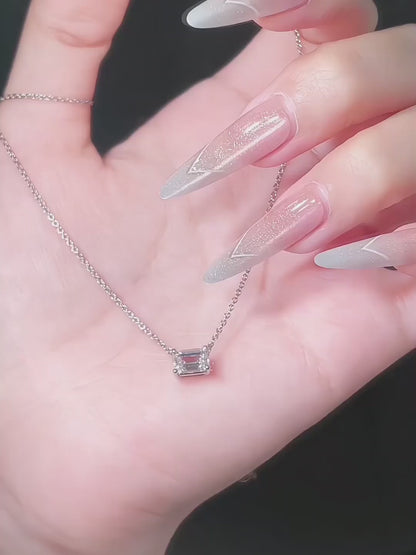 1.07 ct Minimalist Emerald-Cut Lab-Grown Diamond Necklace in PT950 Platinum – APYN0054-PT video