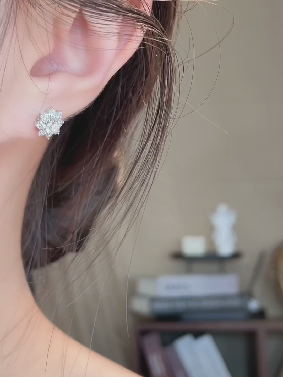 0.62 ctw Floral Mixed-Cut Lab-Grown Diamond Stud Earrings in PT950 Platinum
