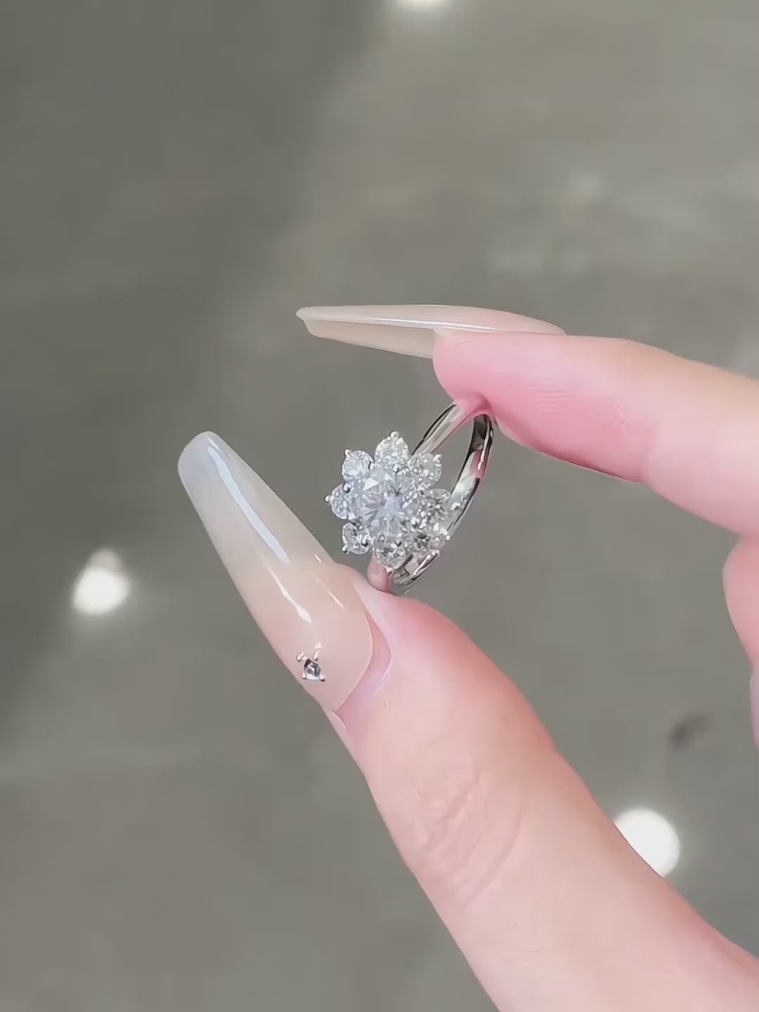 1.28 ct Snowflake Round-Cut Lab-Grown Diamond Ring in PT950 Platinum video