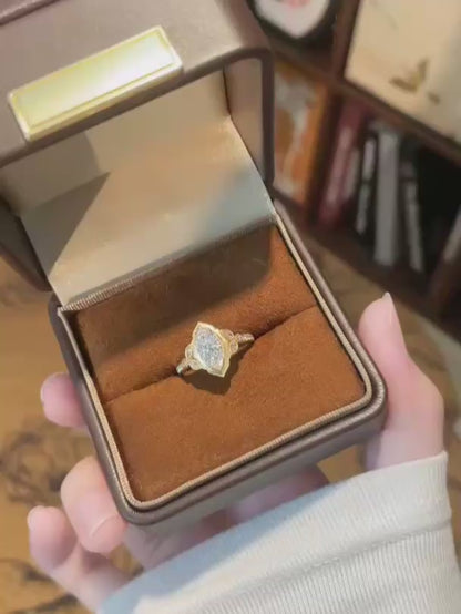 1.08 ct Vintage Marquise-Cut Lab-Grown Diamond Ring in 18K Yellow Gold – APYFR0427-Y video