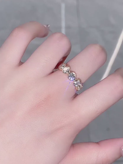 1.57 ctw Vintage Round-Cut Lab-Grown Diamond Band in 18K Yellow Gold video