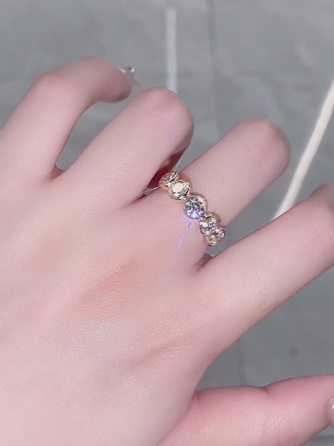 1.57 ctw Vintage Round-Cut Lab-Grown Diamond Band in 18K Yellow Gold video