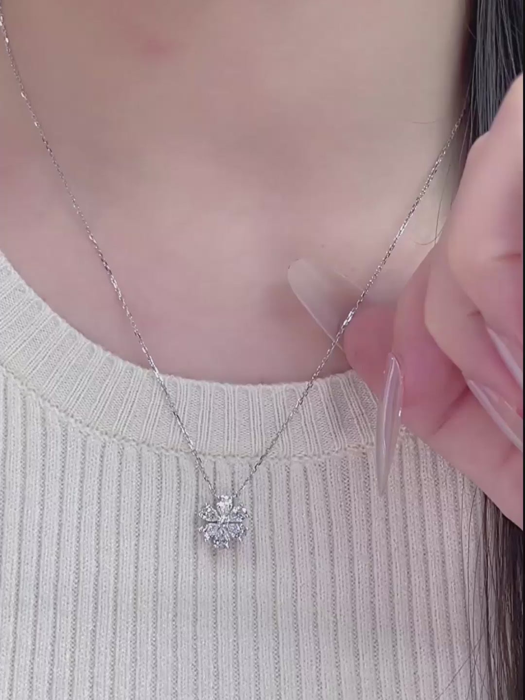 1.01 ctw Floral Mixed-Cut Lab-Grown Diamond Necklace in PT950 Platinum – APYN0006-PT video