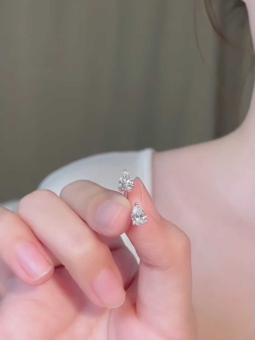 0.67 ctw Minimalist Three-Prong Pear-Cut Lab-Grown Diamond Drop Earrings in PT950 Platinum