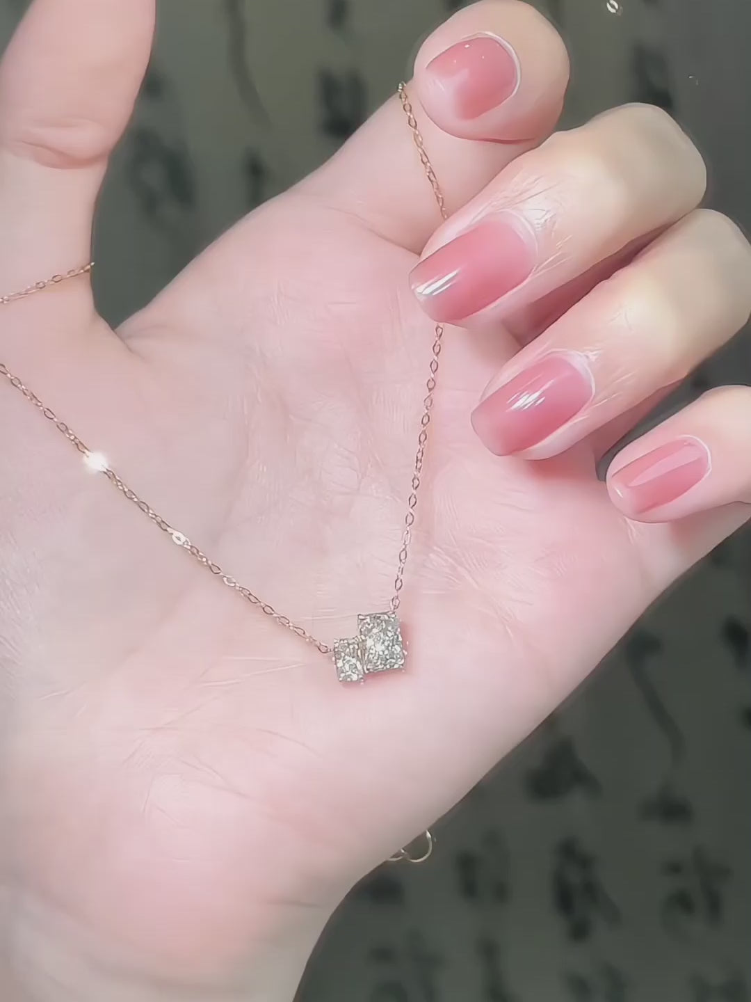 1.07 ct Minimalist Princess-Cut Lab-Grown Diamond Necklace in 18K Yellow Gold – APYN0124-Y video