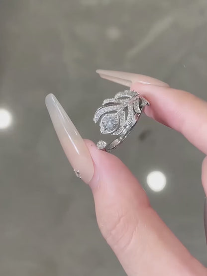 0.19 ct Statement Round-Cut Lab-Grown Diamond Ring in PT950 Platinum video