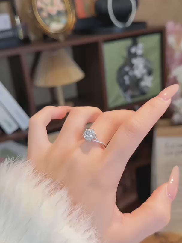 0.53 ct Classic Round-Cut Lab-Grown Diamond Ring in 18K White Gold video