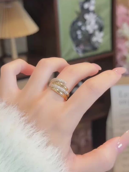 0.78 ctw Round-Cut Lab-Grown Diamond Band in 18K Yellow Gold