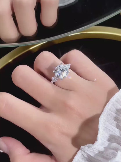 5.01 ct Four-Prong Oval-Cut Lab-Grown Diamond Ring in PT950 Platinum – APYFR0140-PT video