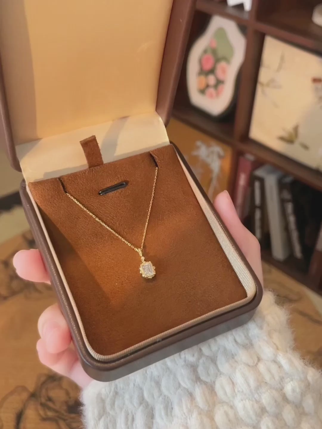 0.52 ct Celestial Emerald-Cut Lab-Grown Diamond Necklace in 18K Yellow Gold – APYN0196-Y video