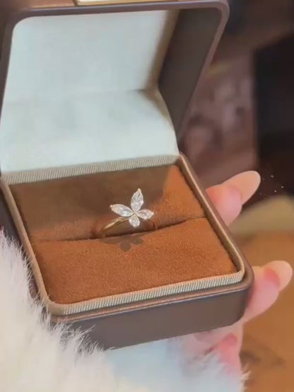 0.95 ctw Butterfly Marquise-Cut Lab-Grown Diamond Ring in 18K Yellow Gold video