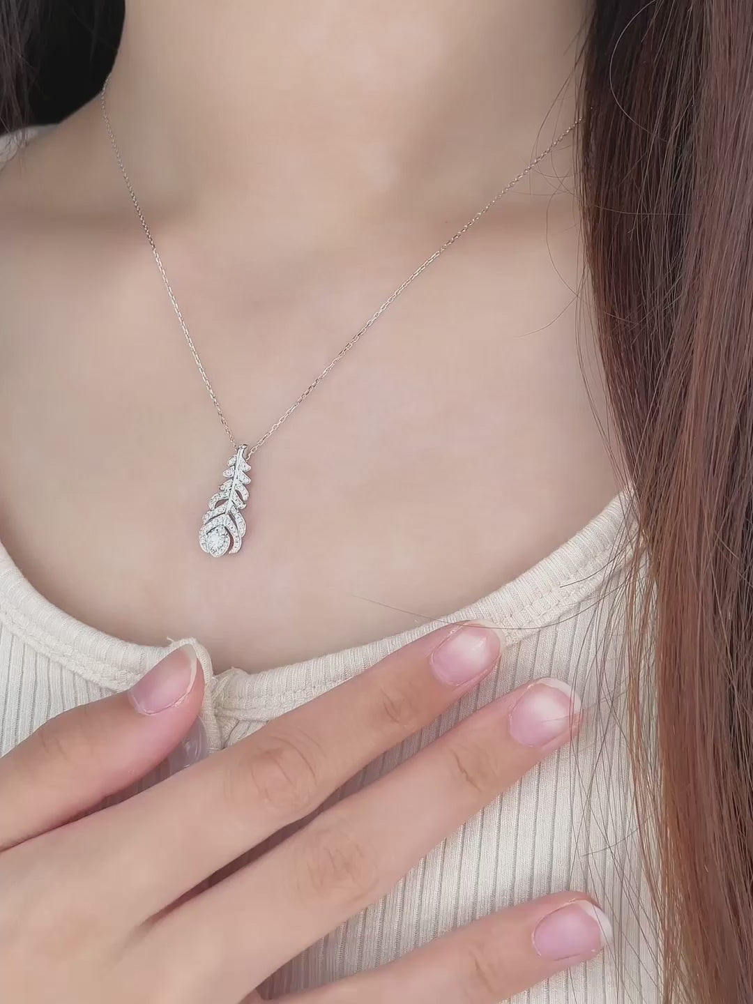 0.16 ct Statement Round-Cut Lab-Grown Diamond Necklace in 18K White Gold – APYN0091-W video