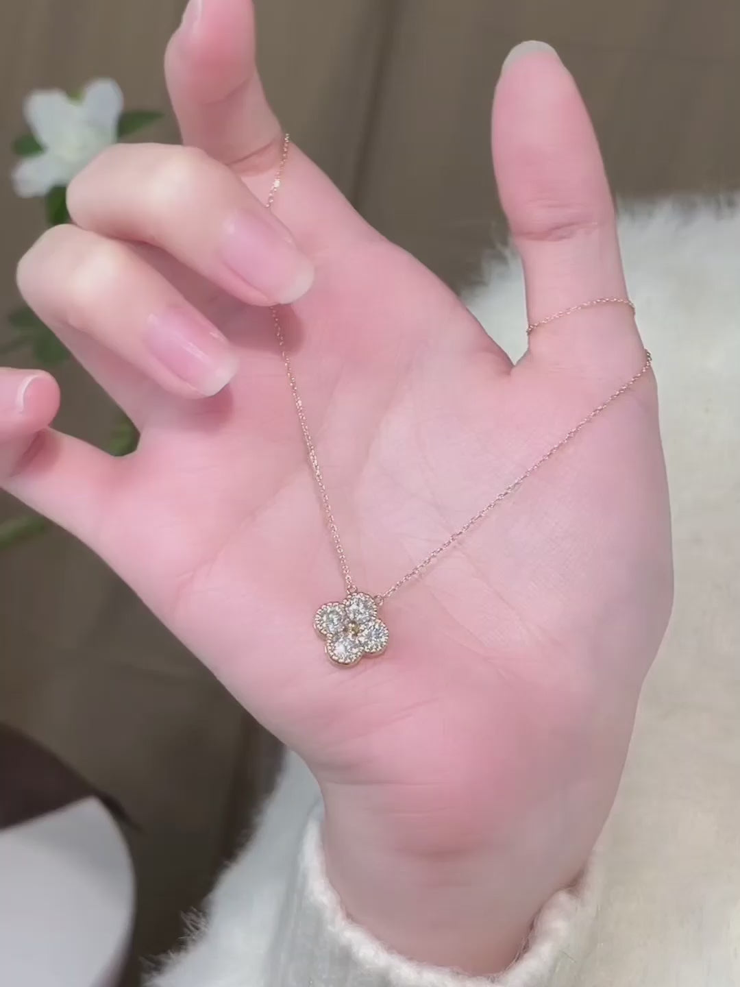 1.27 ctw Four-Leaf Clover Adjustable Round-Cut Lab-Grown Diamond Necklace in 18K Yellow Gold video