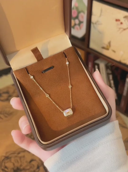 1.54 ct Minimalist Adjustable Emerald-Cut Lab-Grown Diamond Necklace in 18K Yellow Gold video