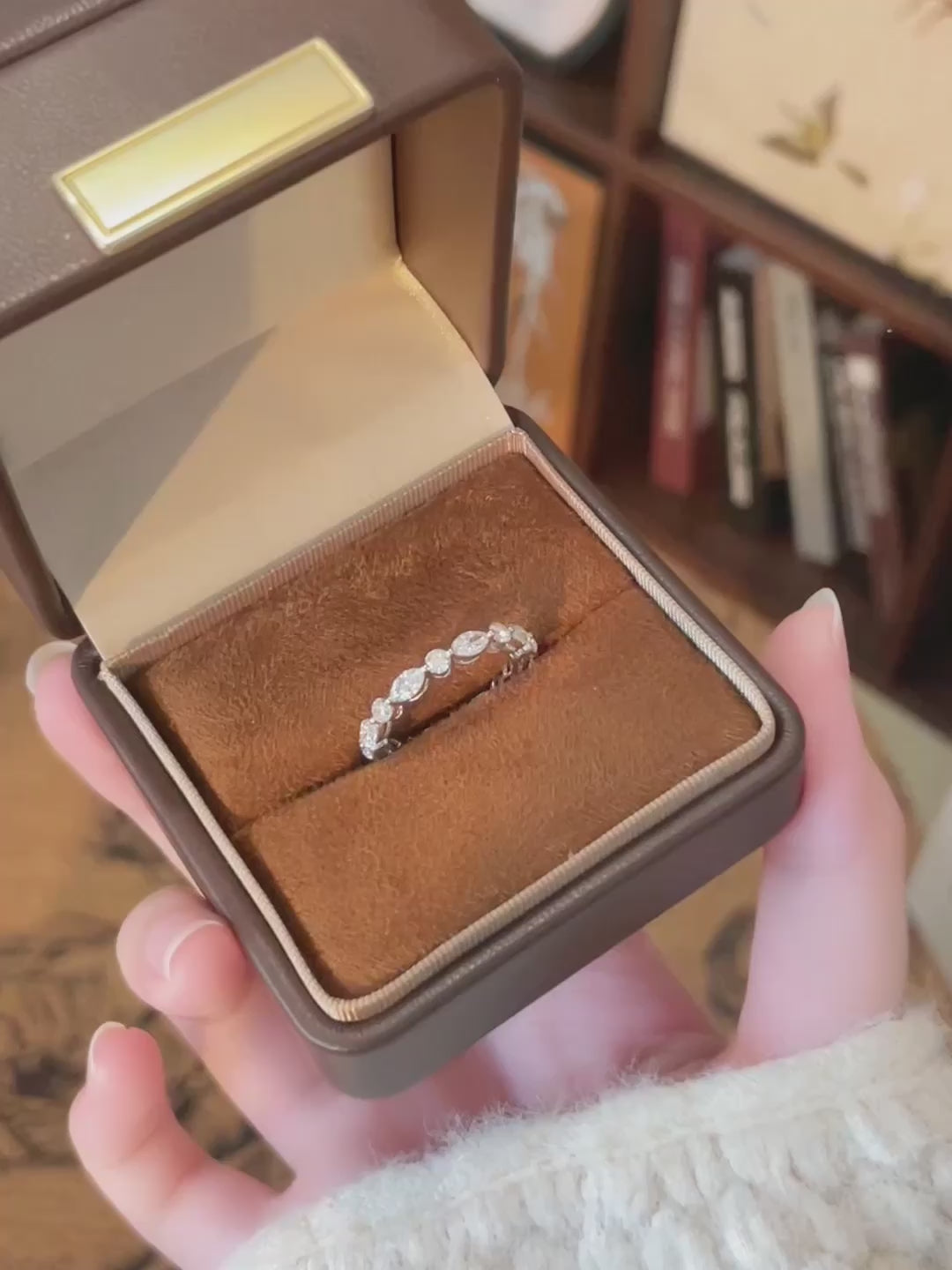 1.57 ctw Mixed-Cut Lab-Grown Diamond Band in 18K White Gold – APYFR0336-W video