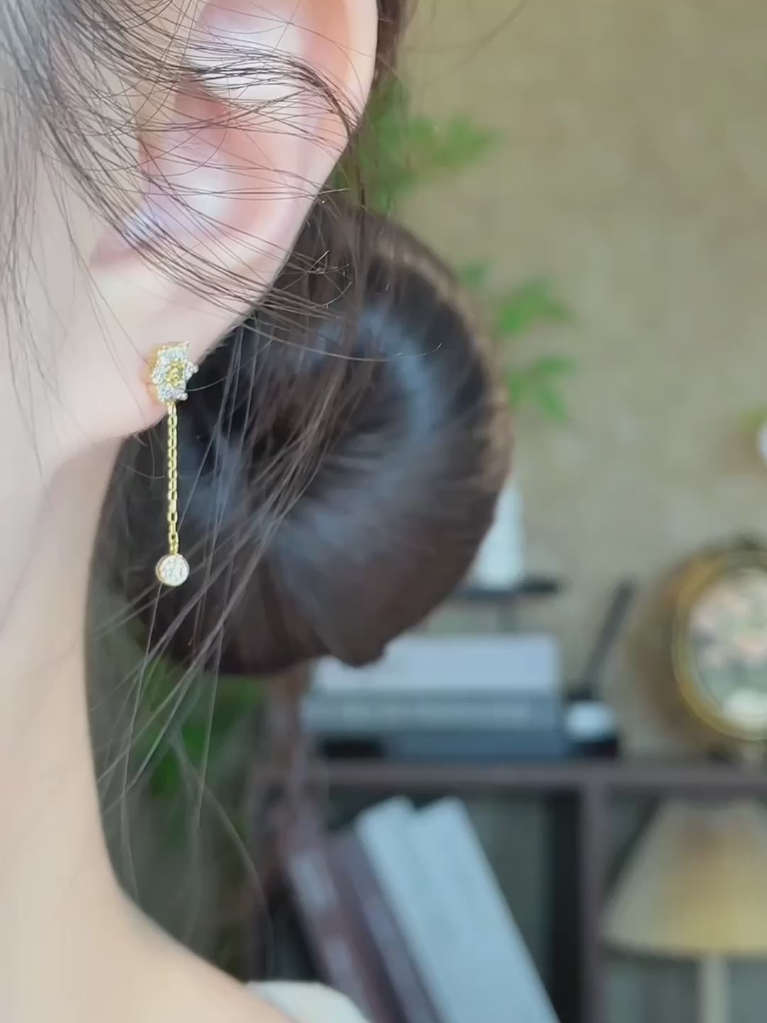 Floral Cluster Mixed-Cut Lab-Grown Diamond Earrings in 18K Yellow Gold video