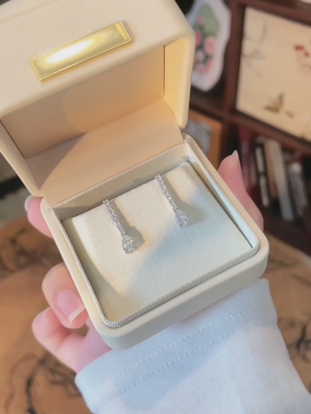 0.93 ctw Pear-Cut Lab-Grown Diamond Stud Earrings in 18K White Gold