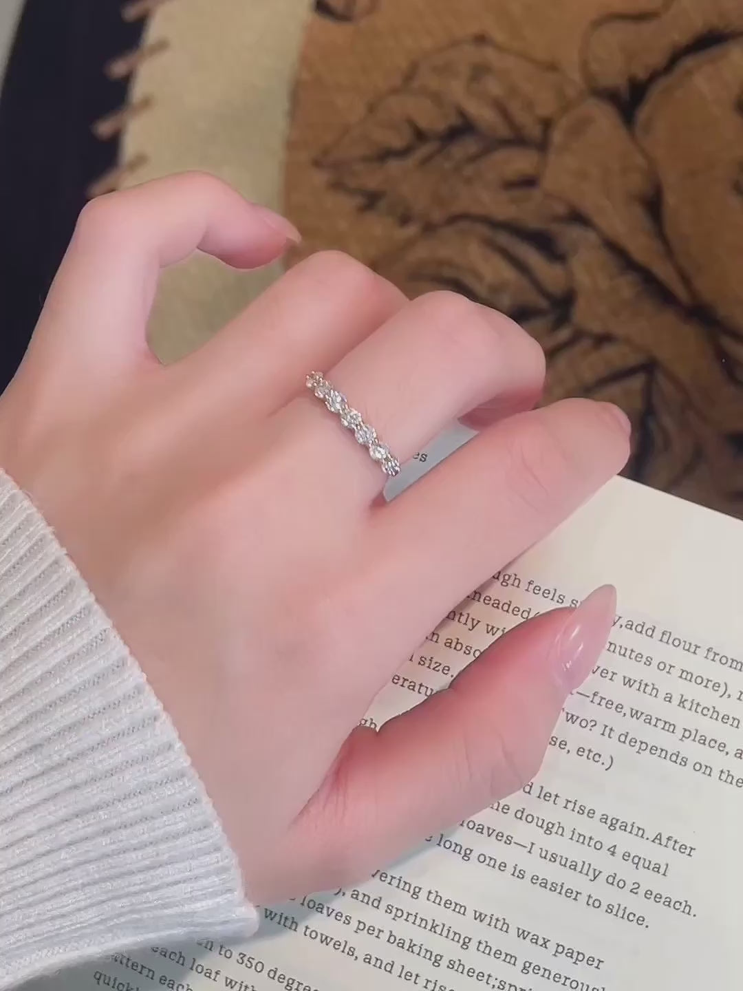 0.42 ctw Round-Cut Lab-Grown Diamond Band in 18K Yellow Gold – APYFR0271-Y video