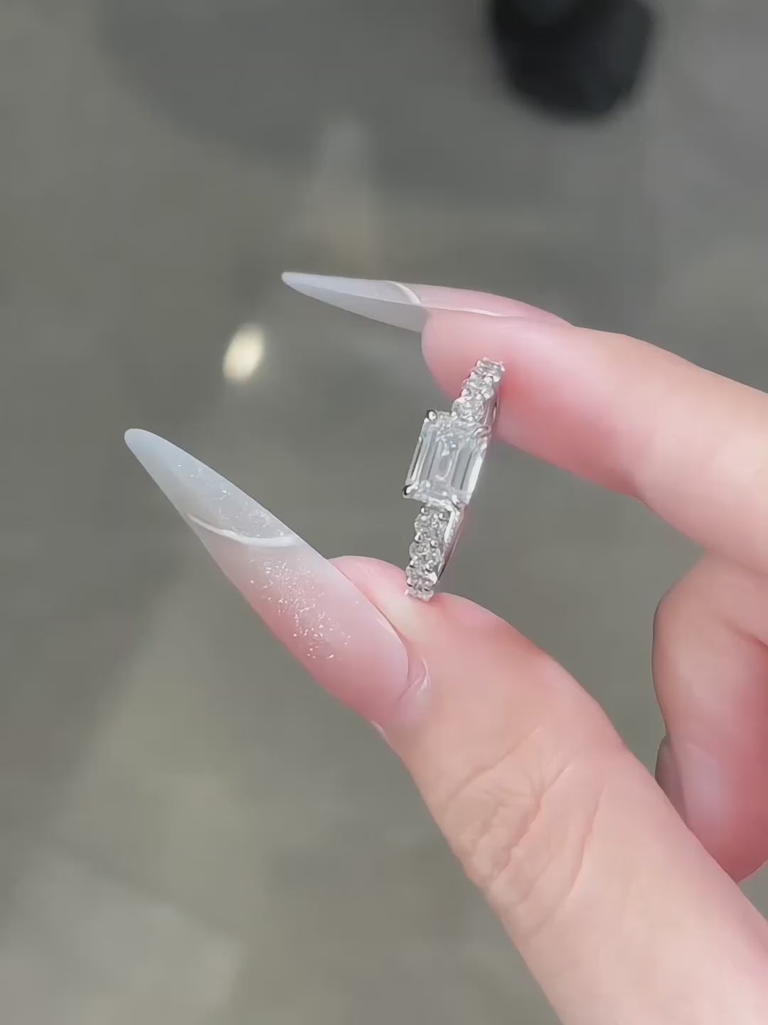 1.06 ct Emerald-Cut Lab-Grown Diamond Ring in PT950 Platinum – APYFR0180-PT video