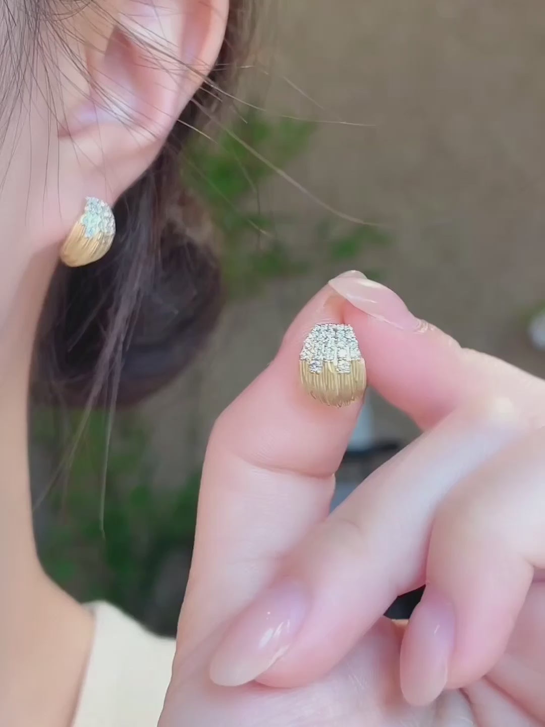 0.48 ctw Round-Cut Lab-Grown Diamond Earrings in 18K Yellow Gold