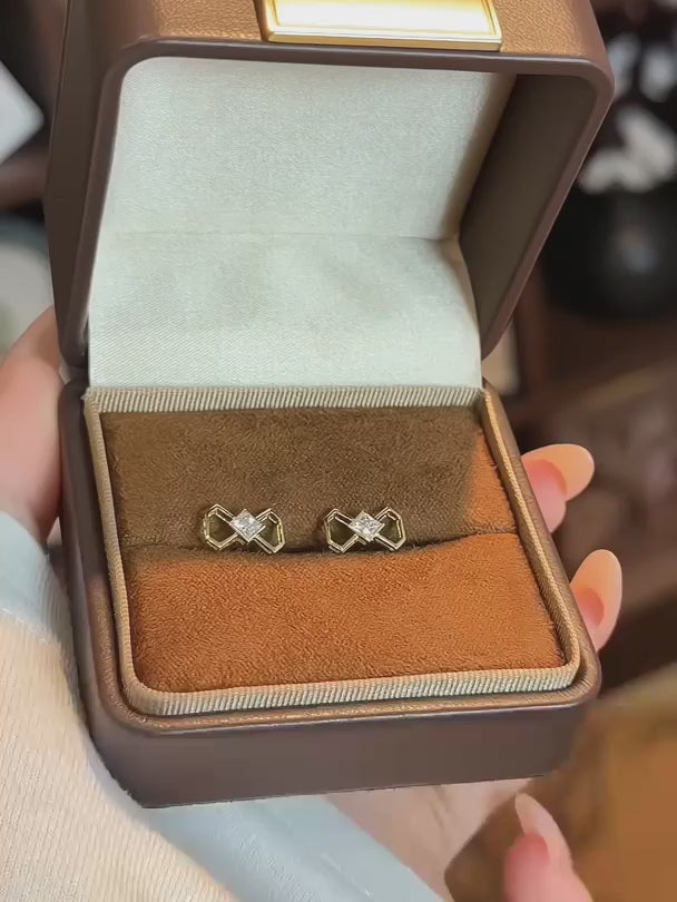 0.37 ctw Bow Princess-Cut Lab-Grown Diamond Stud Earrings in 18K Yellow Gold