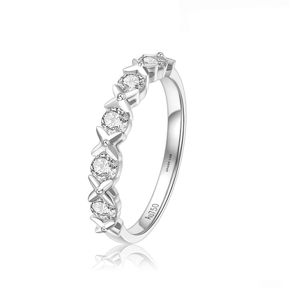The Diamond XOXO Band - SparkLab Gems