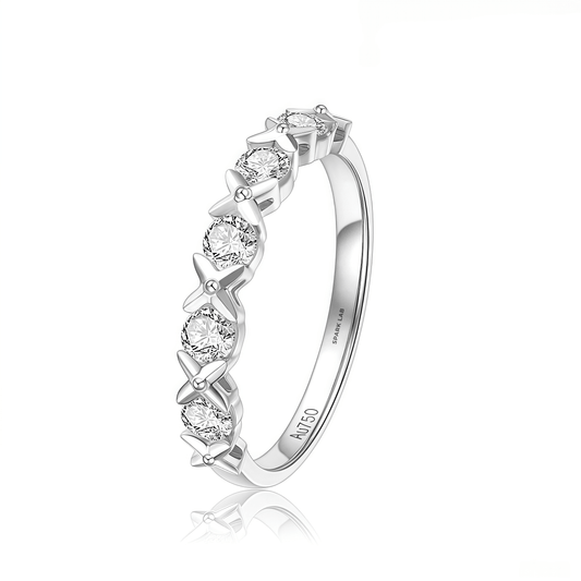 The Diamond XOXO Band - SparkLab Gems