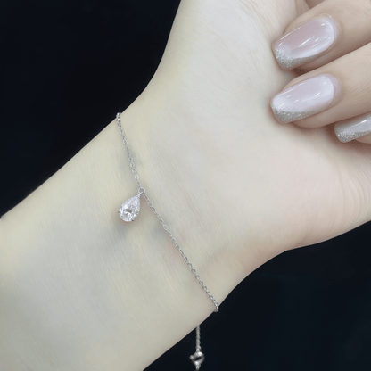 The Pear Solitaire Chain Bracelet - SparkLab Gems